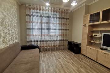 1-к квартира, 42 м², 2/5 эт.