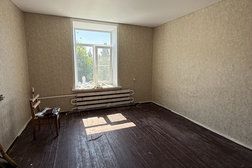 Комната, (всего 1 ком.), 18 м², 4/4 эт.