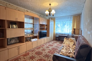 2-к квартира, 48 м², 1/2 эт.